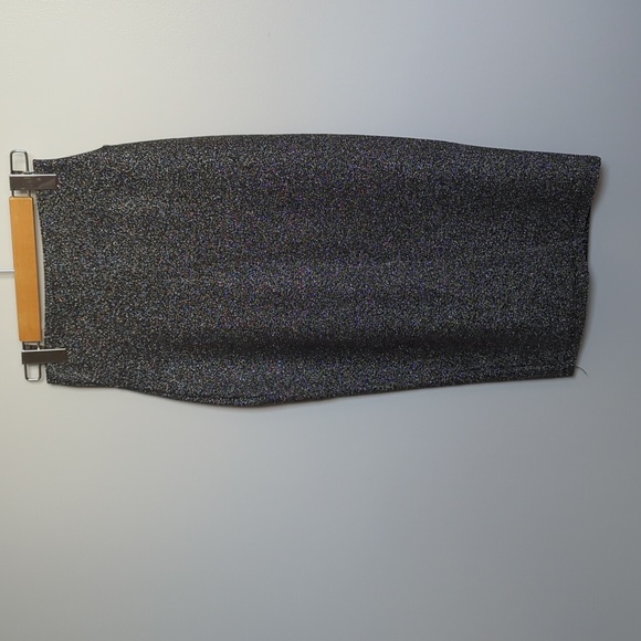 Shimmering ensemble - Picture 9 of 15